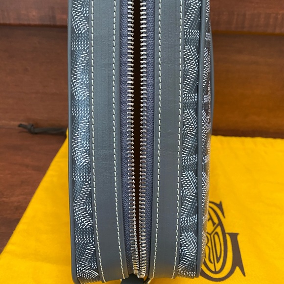 NWT Goyard Cap Vert Grey (Camera Bag) - Picture 5 of 10